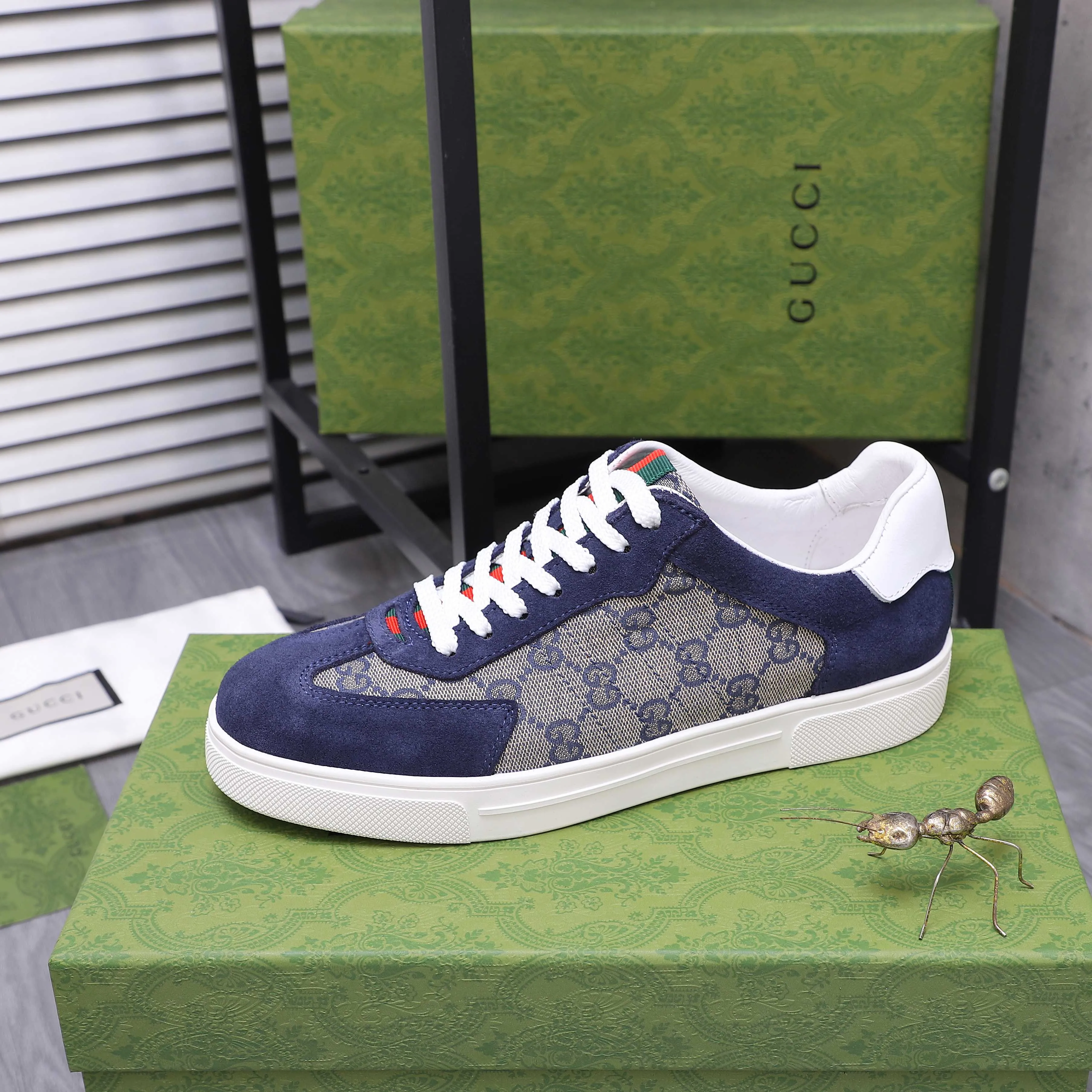 Men's shoes 💰p400 Product trademark: GUCCI "Gucci" casual lace-up men's shoes Regular size: 38-45 (45 is custom-made and non-returnable) Product materials: Selected classic woven stitching frosted cowhide upper, pigskin lining, original rubber outsole